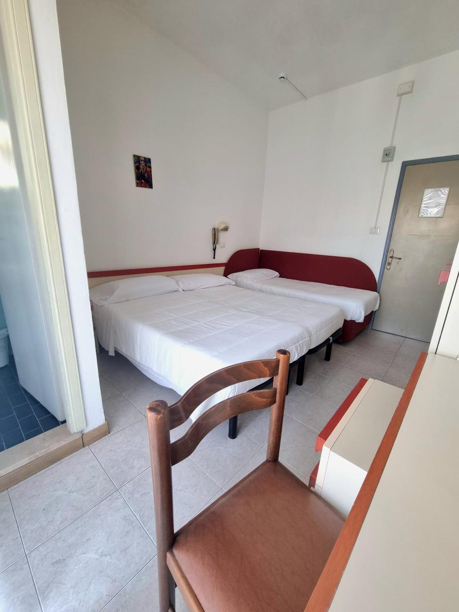 Hotel Due Gemelle Rimini Esterno foto